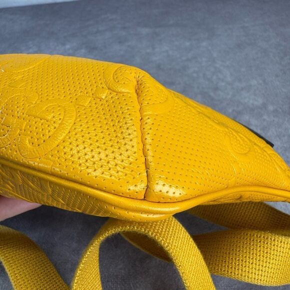 Gucci Embossed Gg Leather Perforated Belt Fanny Sling Bag Yellow - Picture 6 of 13